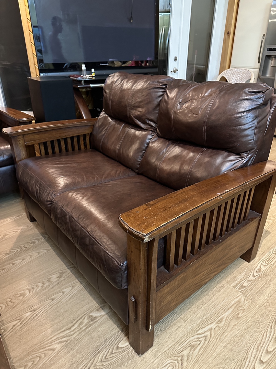 Ashley Furniture Santa Fe Style Leather Sofa Set (CAN DELIVER) - photo 4