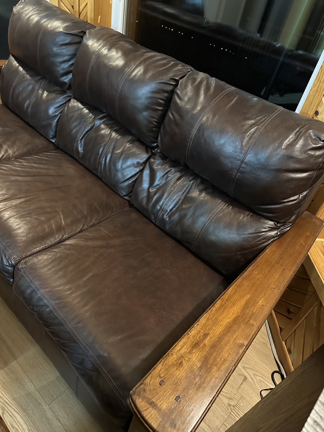 Ashley Furniture Santa Fe Style Leather Sofa Set (CAN DELIVER) - photo 5