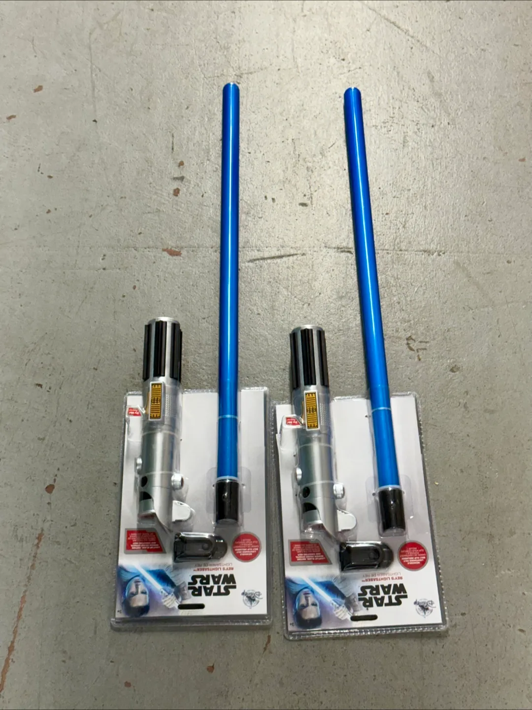 New Star Wars Rey's Lightsaber Toy thumbnail