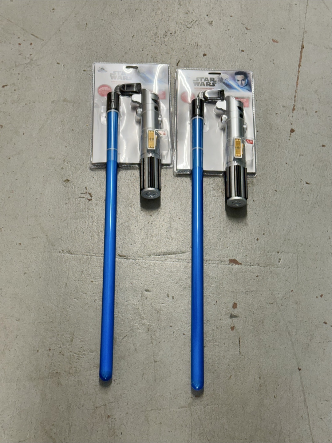 New Star Wars Rey's Lightsaber Toy - photo 2