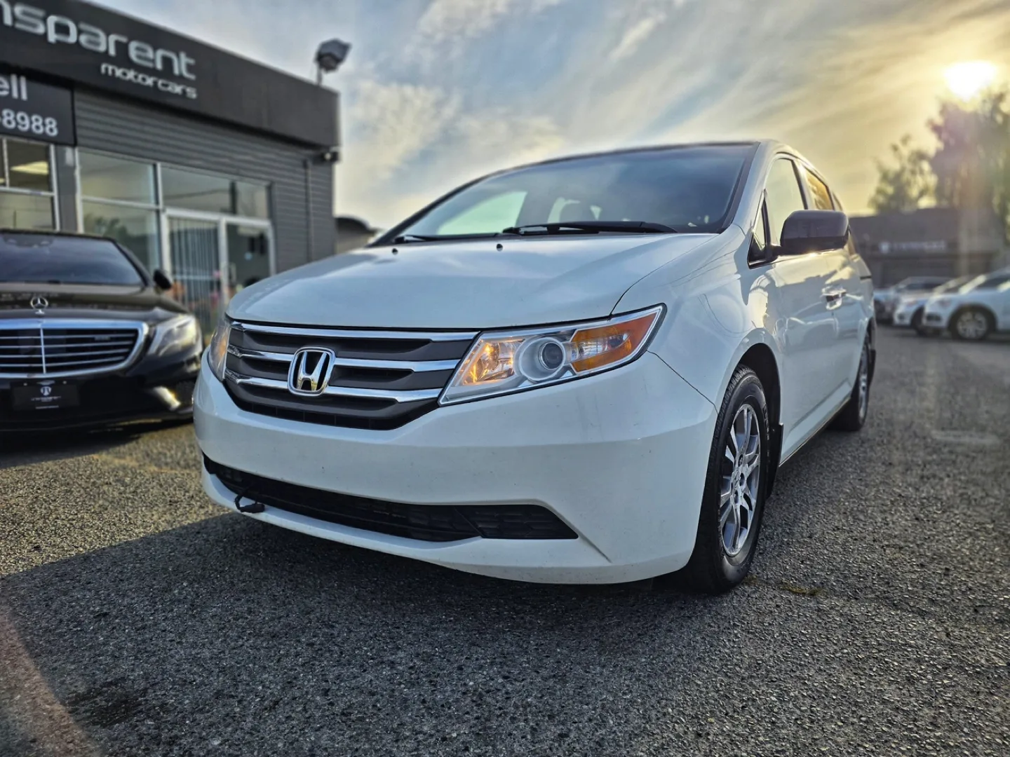 Honda Odyssey Minivan thumbnail