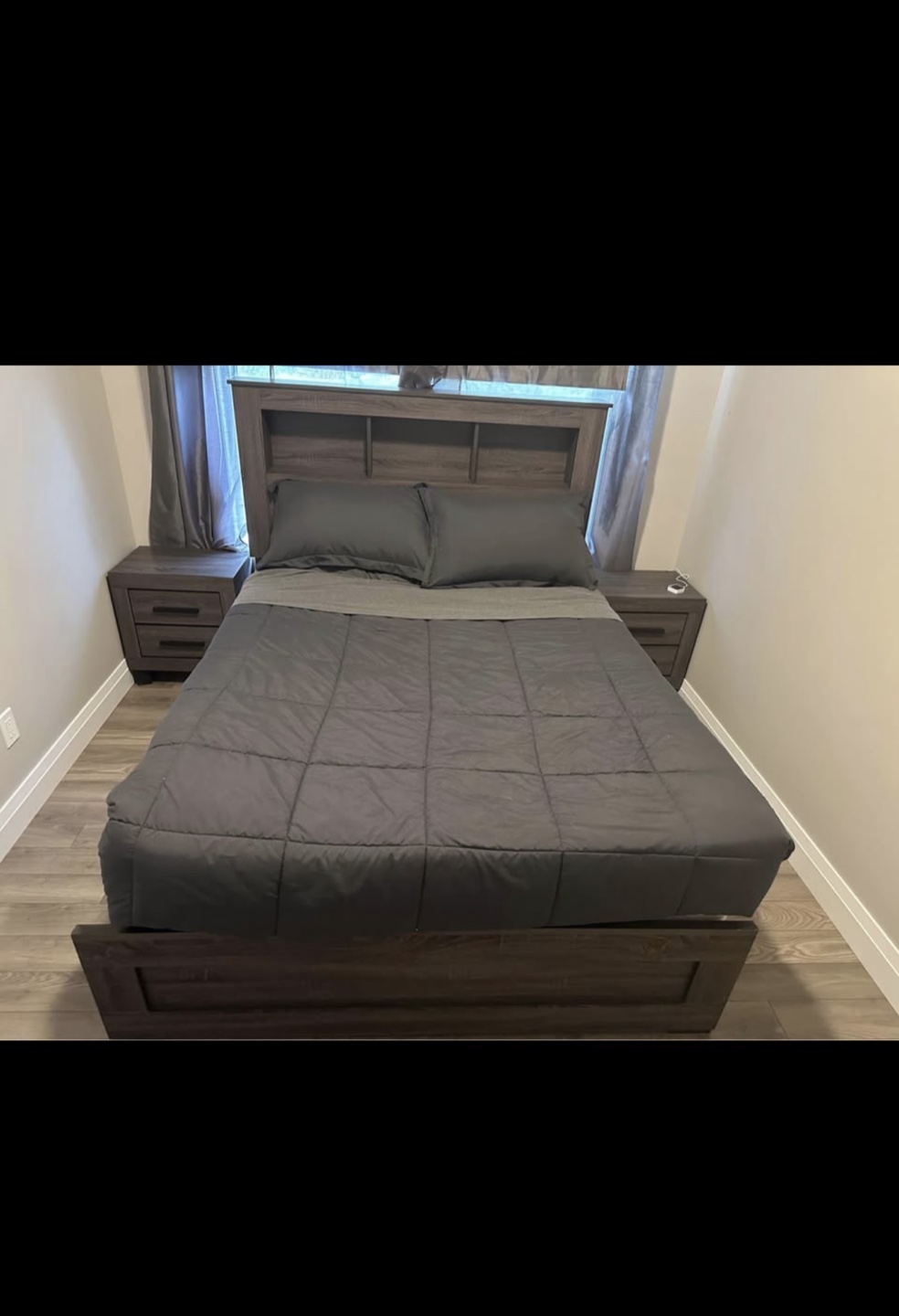 Bedroom Set - Bed, Headboard, Nightstands