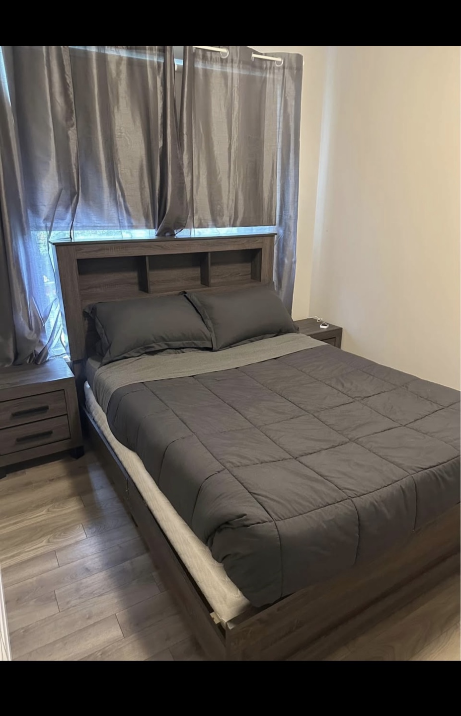 Bedroom Set - Bed, Headboard, Nightstands - photo 2