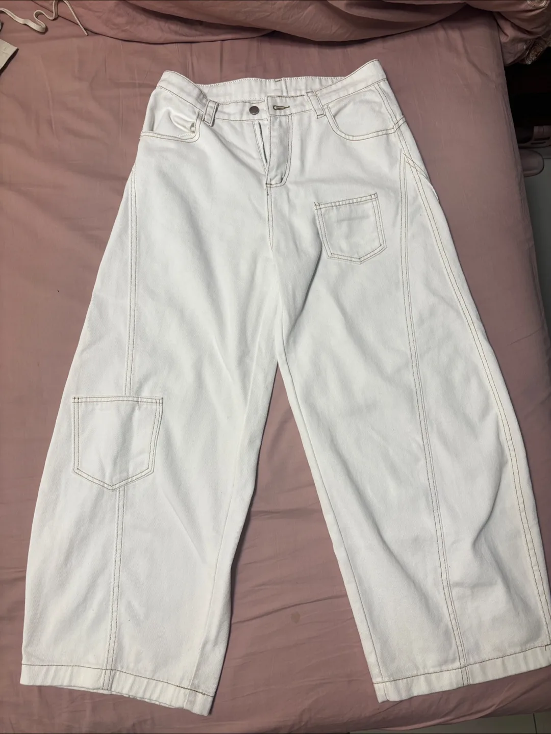 Brand New Loose White Denim jean thumbnail