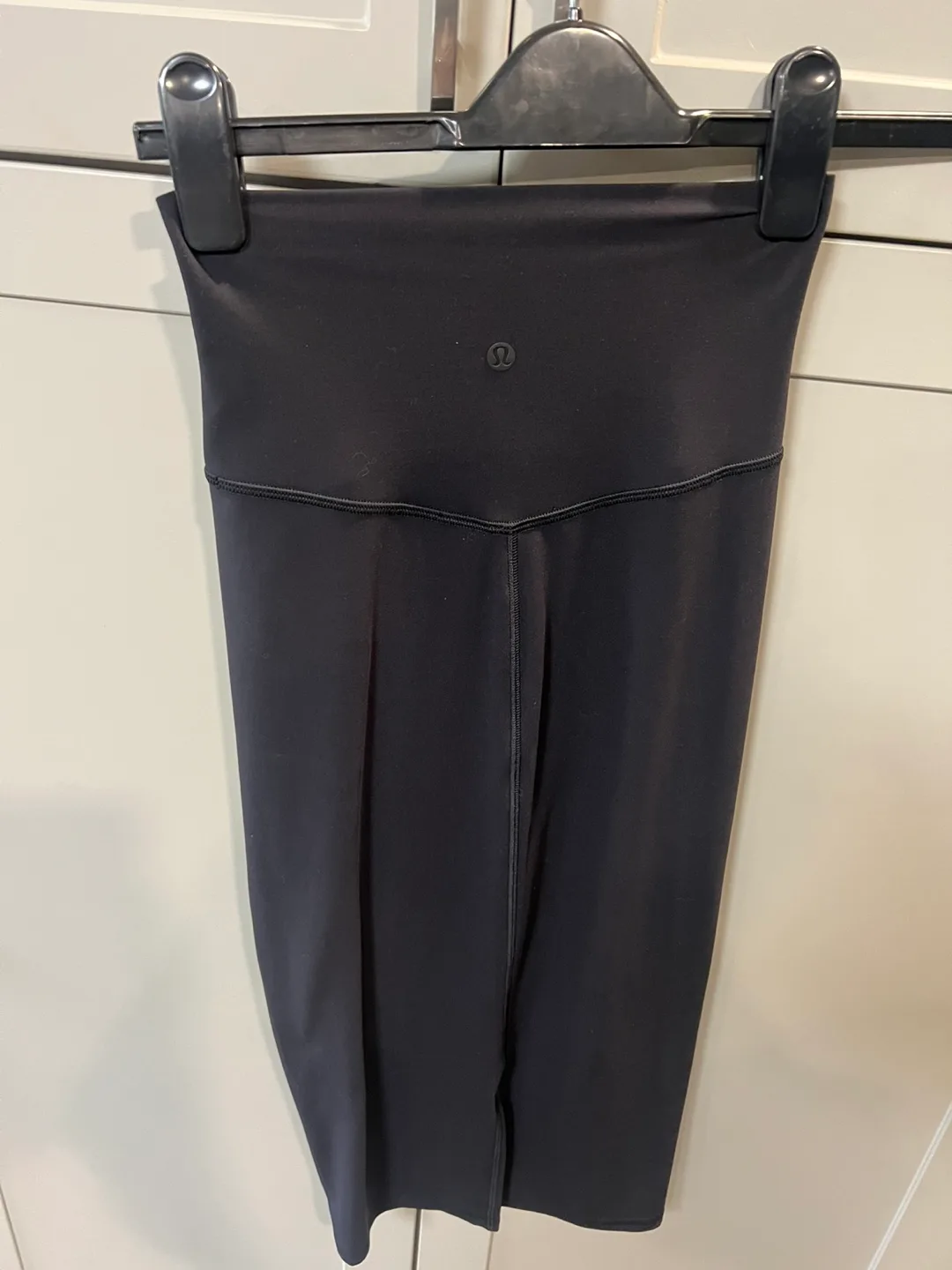 Lululemon Nulu Slim-Fit HR Skirt - Size 2 image indicator(3)