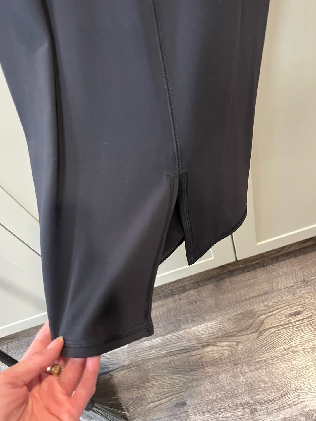 Lululemon Nulu Slim-Fit HR Skirt - Size 2 image indicator(6)