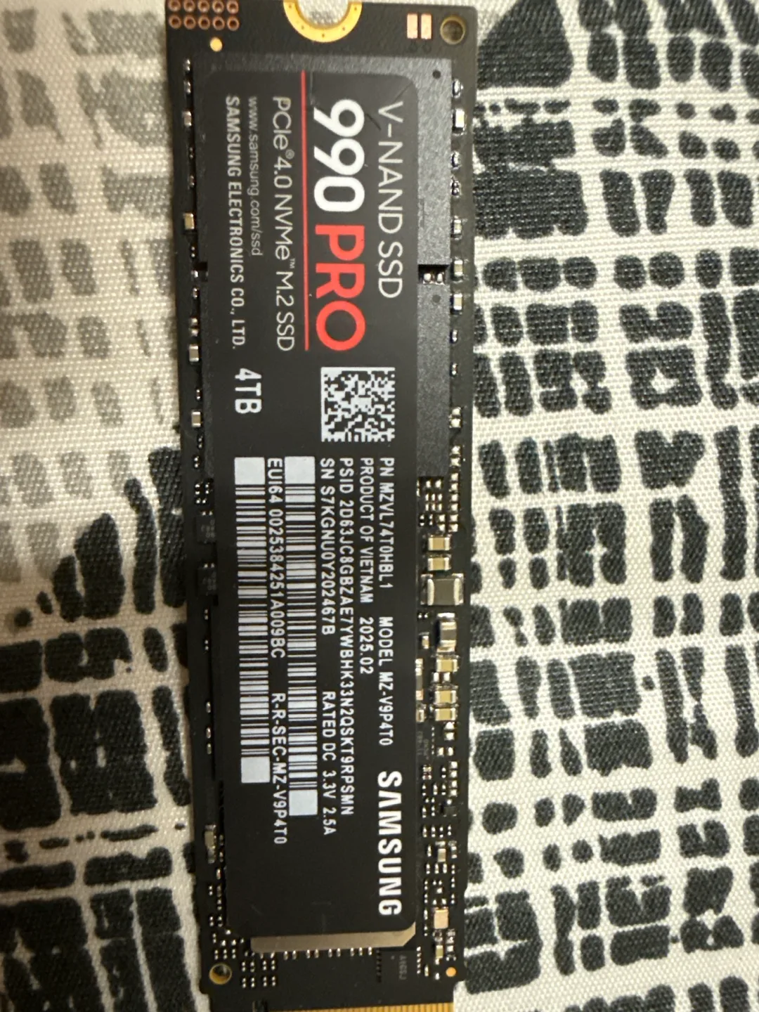 Samsung 990 PRO 4TB SSD - Brand New! thumbnail