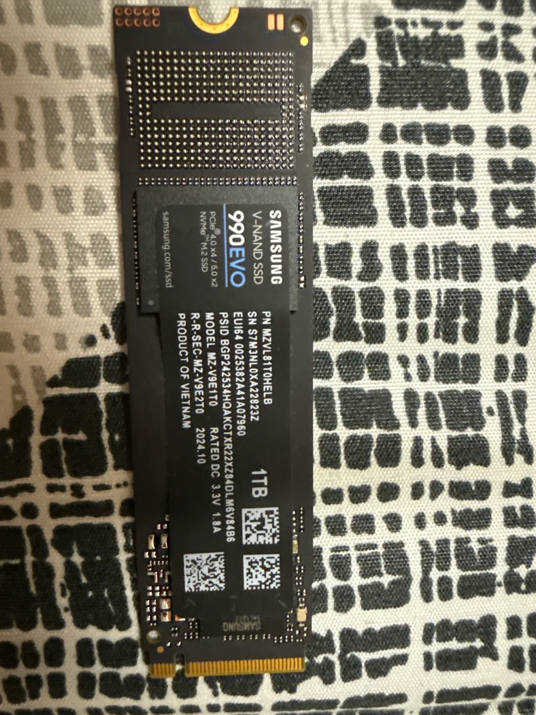 Samsung 990 EVO 1TB SSD thumbnail
