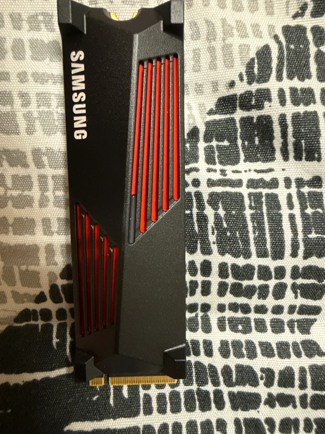 Samsung 990 Pro 2TB SSD with Heatsink thumbnail