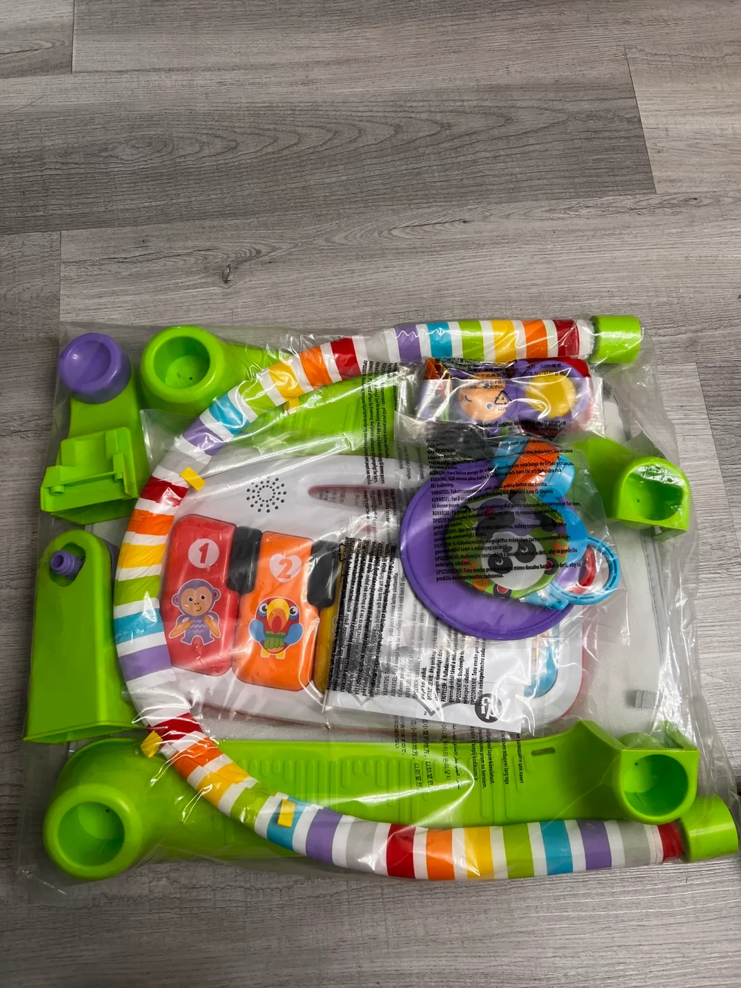Fisher-Price Deluxe Kick & Play Piano Gym (0-36 Months) thumbnail
