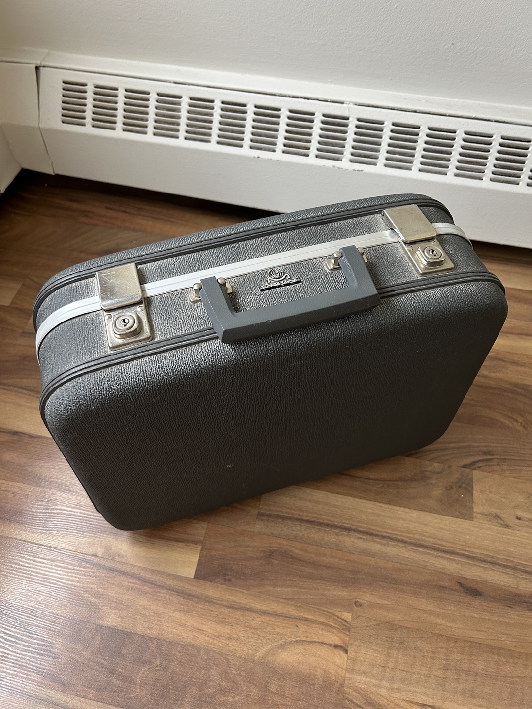 Vintage Suitcases - photo 5