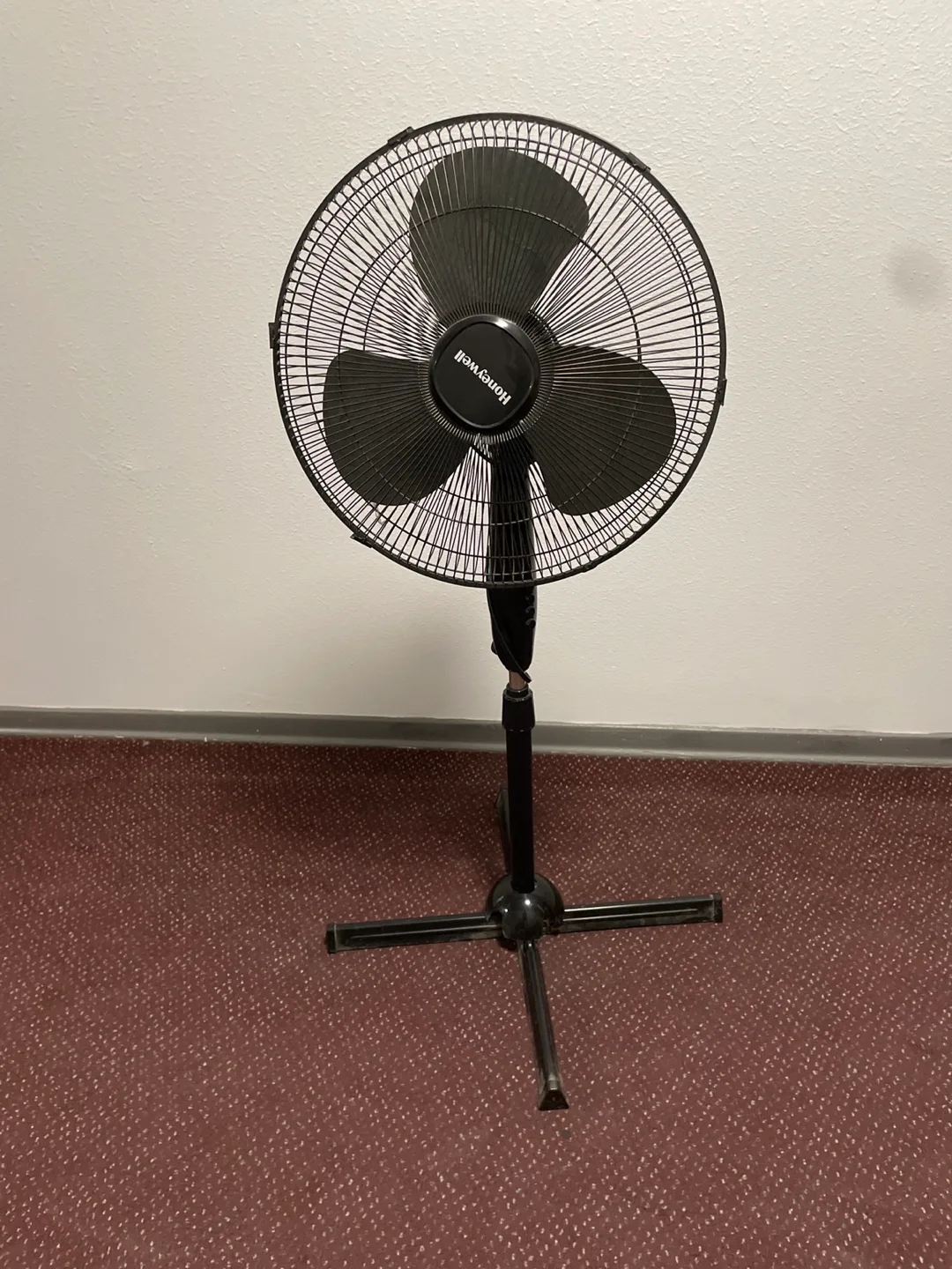 Honeywell Black Stand Fan