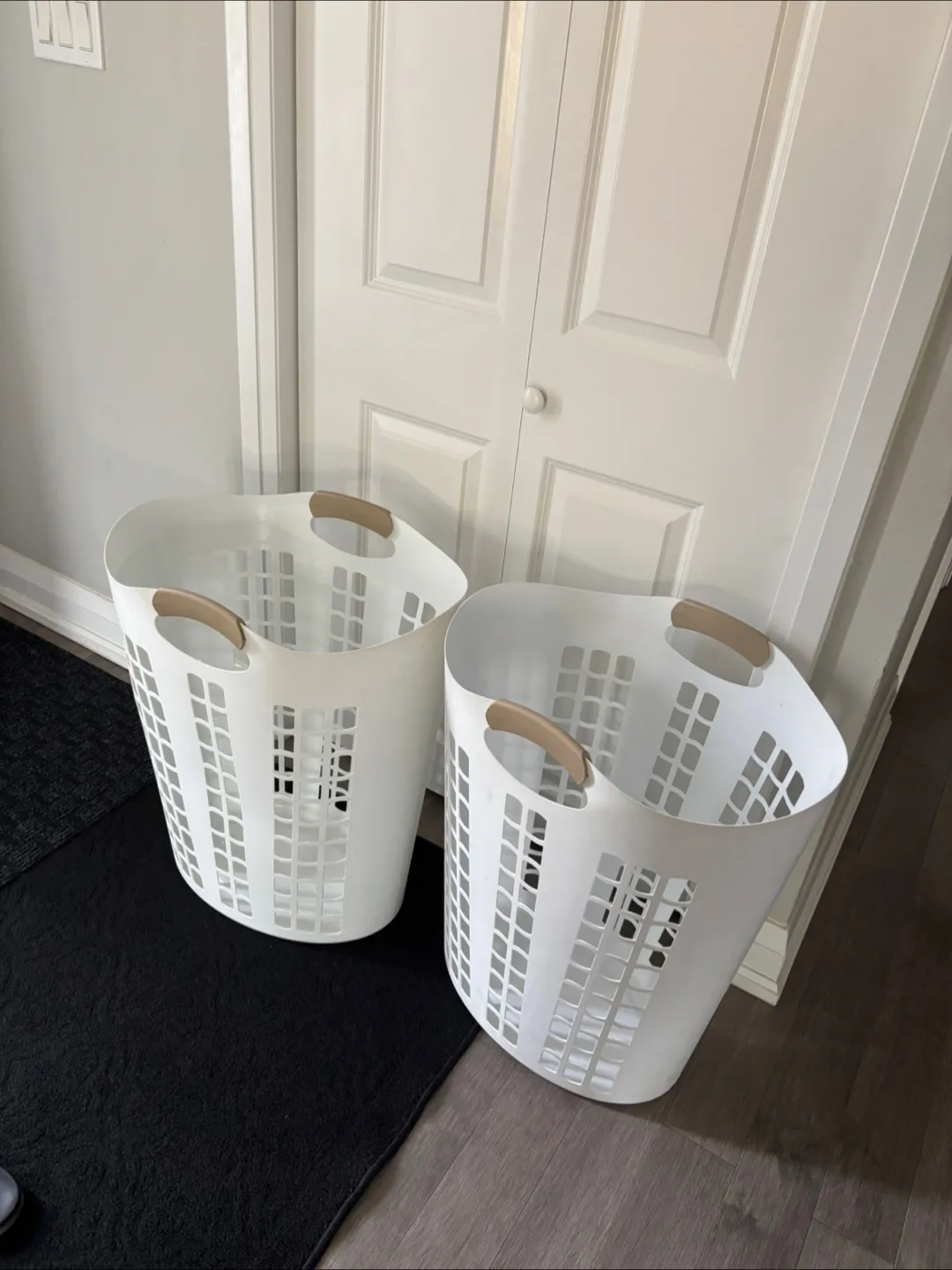 White Plastic Laundry Baskets - Set of 2 image indicator(2)