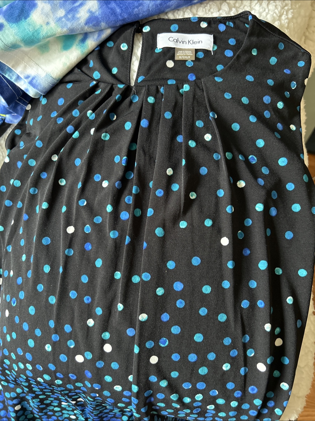 Assorted Women's Dresses and top - photo 5