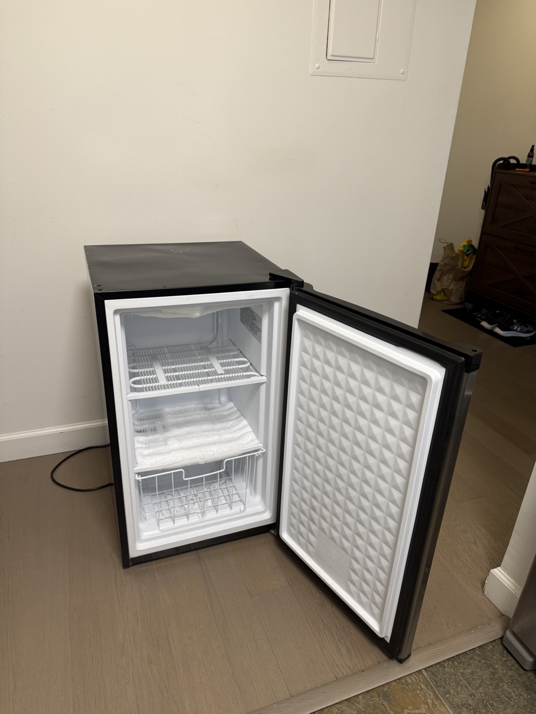 Mini freezer - Compact freezer - photo 2