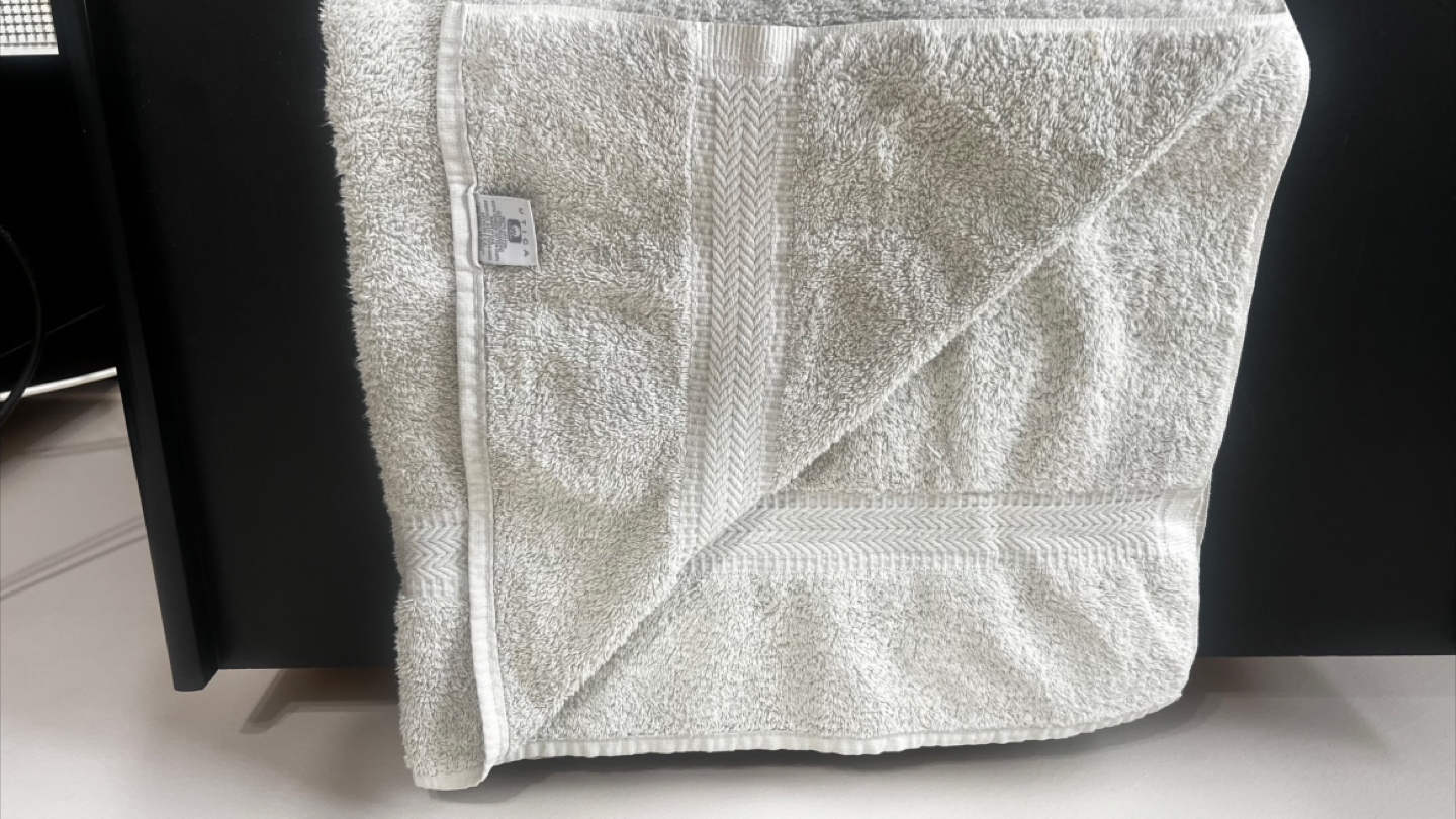 UTICA Bath Towel - Soft Grey - photo 2