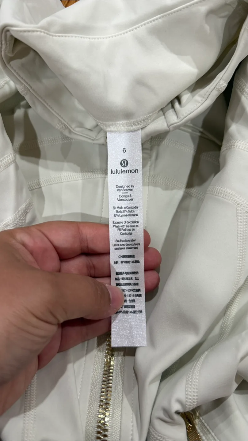 Lululemon Define Women's Jacket Luon White Size 6 image indicator(6)