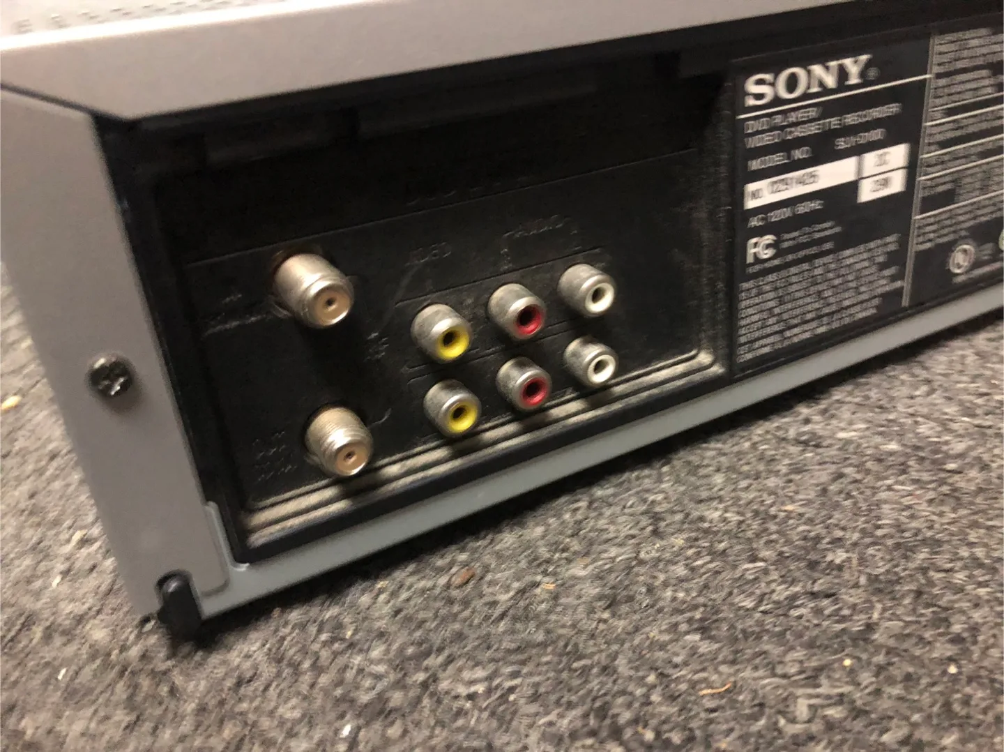 FREE FOR PARTS Sony SLV-D100 DVD Player/Video Cassette Recorder image indicator(3)