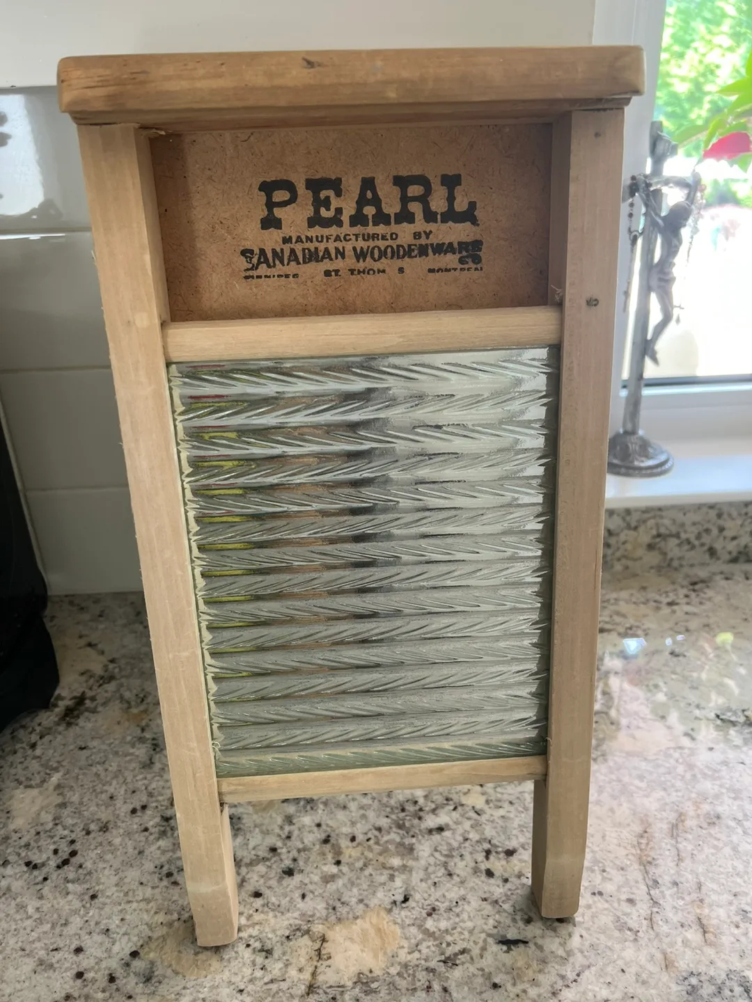 Vintage Pearl Canadian Woodenware Washboard image indicator(2)