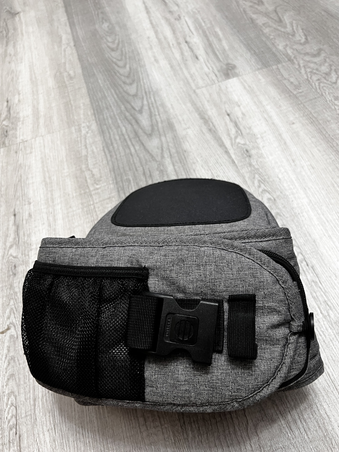Tushbaby Hip Seat Carrier - Gray - photo 3