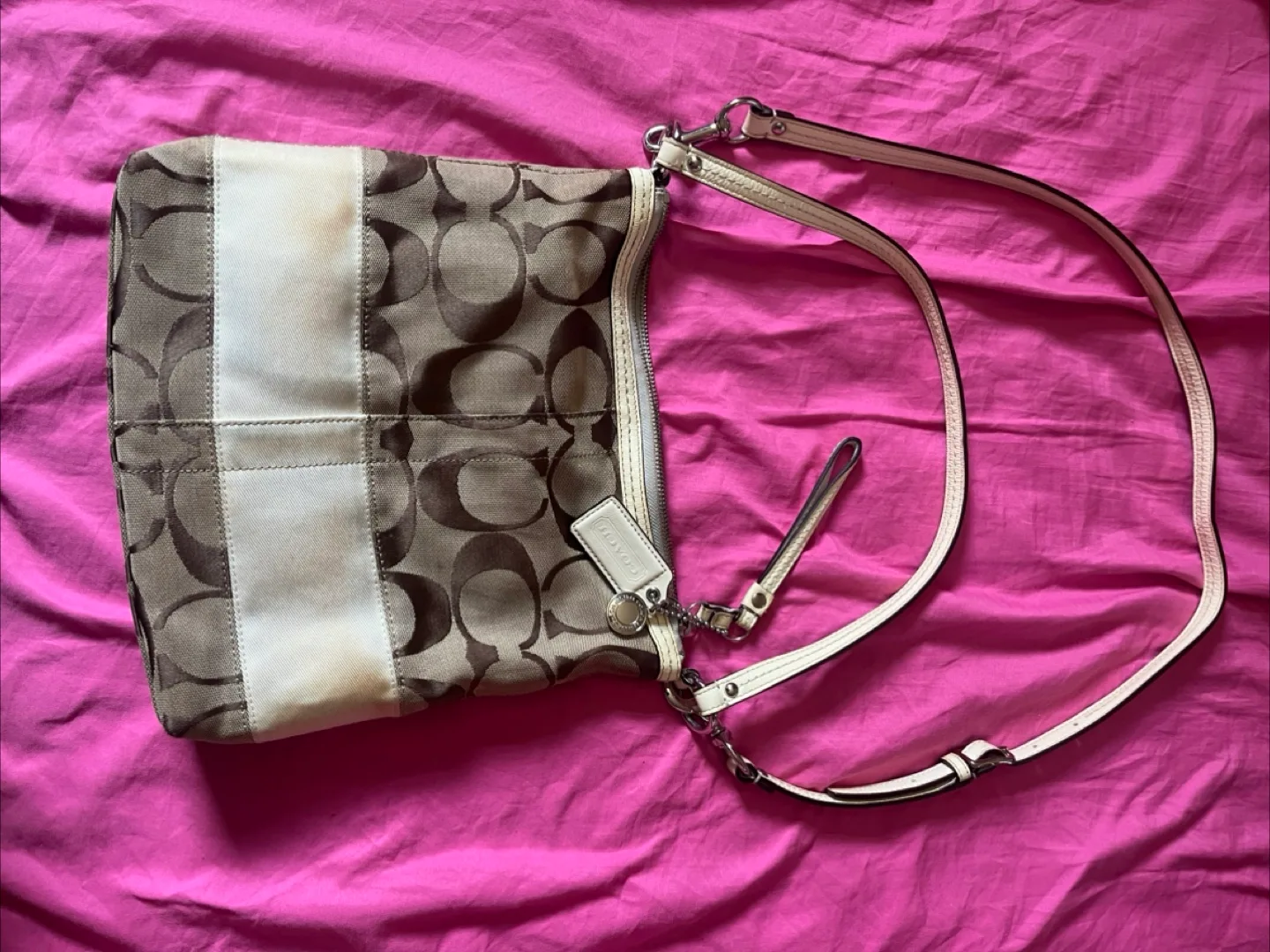 Coach F13674 Signature Fabric Handbag thumbnail