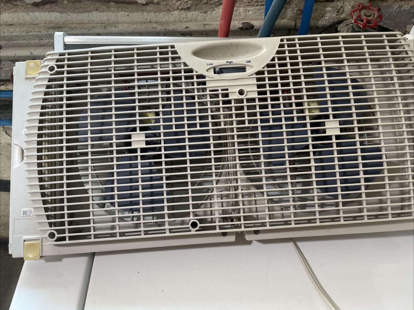 Holmes Twin Window Fan - photo 2