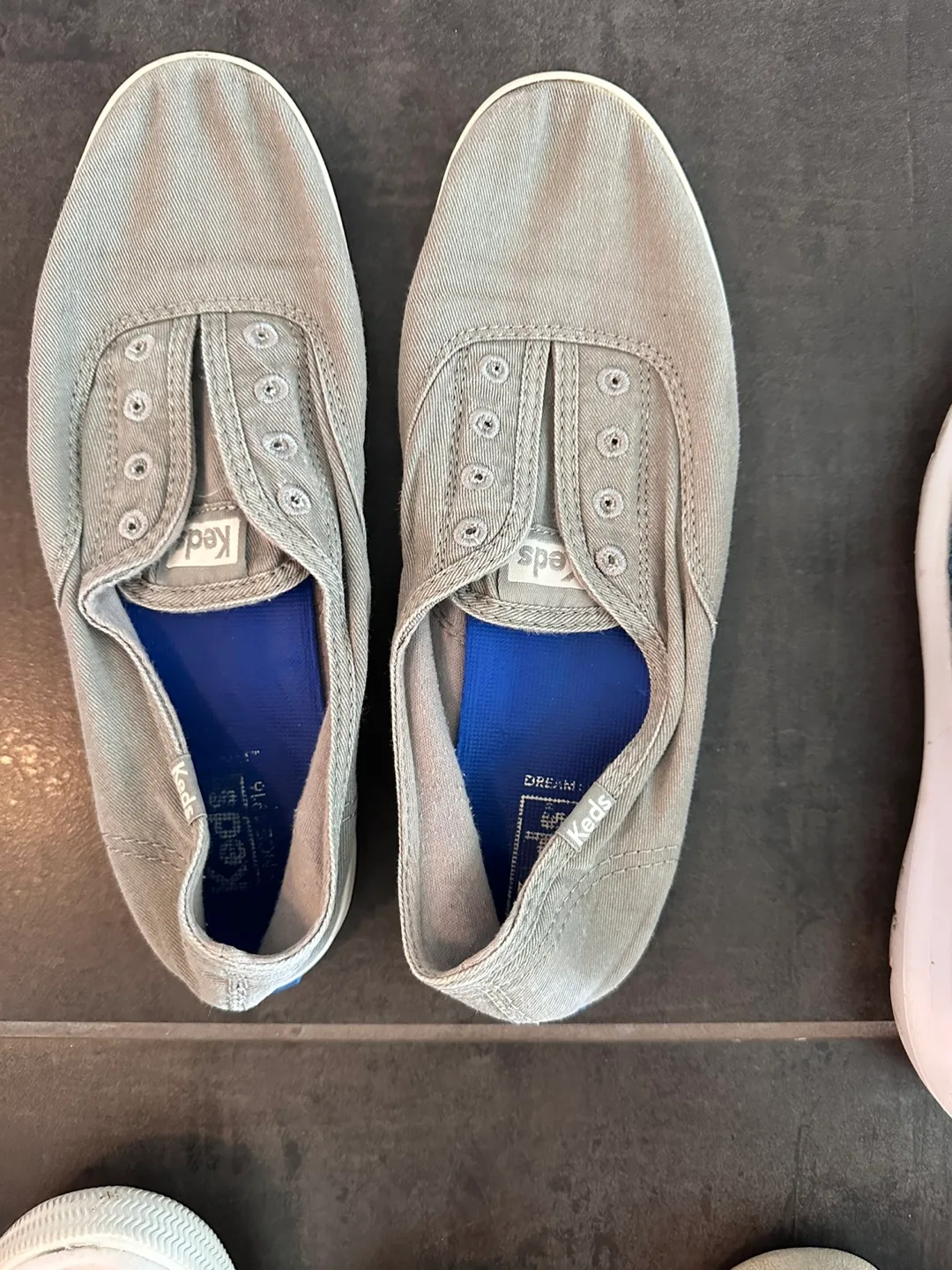 7 pairs Mixed Lot Women's Shoes: Michael Kors, Sperry, Coach image indicator(7)