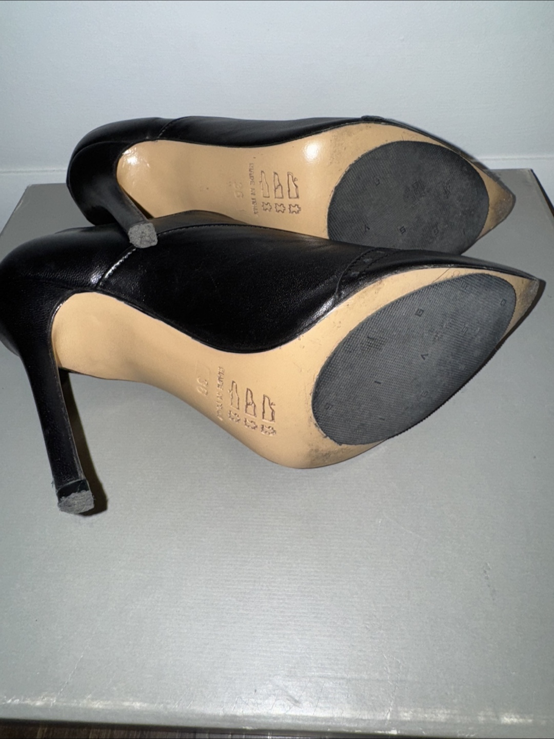 Jou Pierre Chose Black Leather Heels - Size 36 - photo 4
