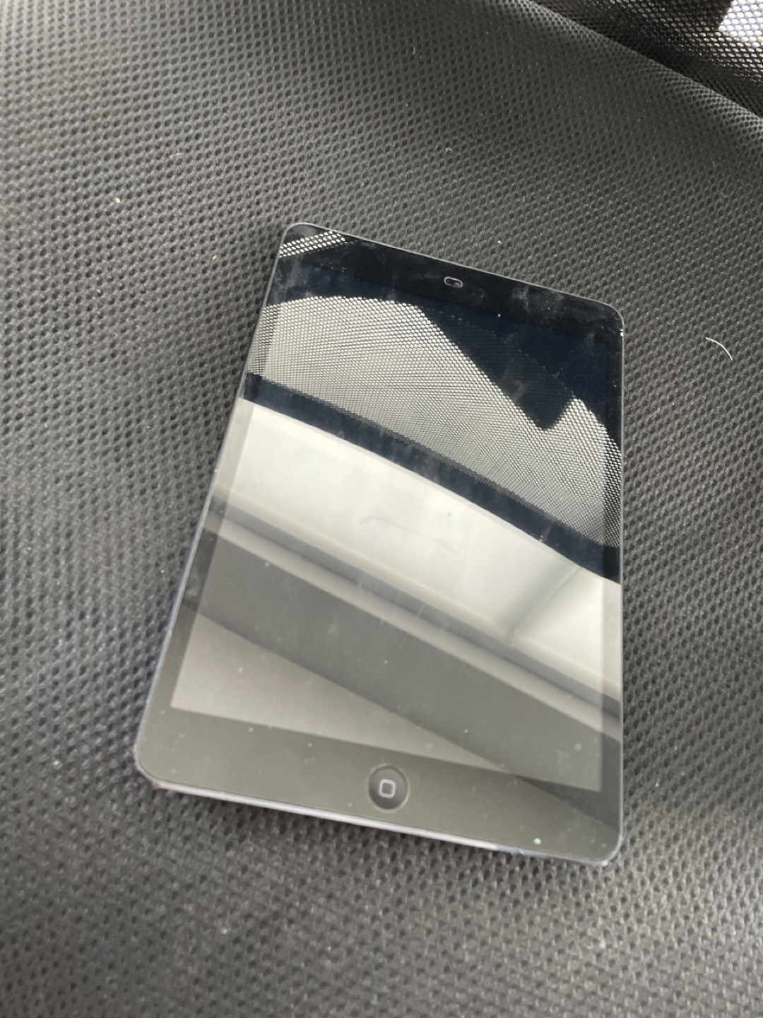 Apple iPad Mini 16GB - Great Condition!