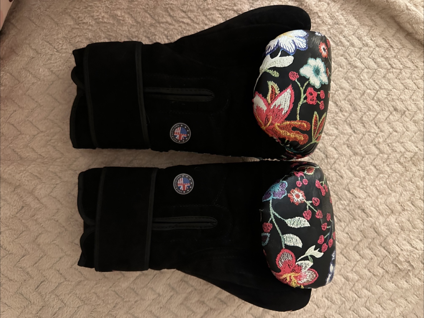RDX Women's Thai Flora Skin Boxing Gloves - photo 2