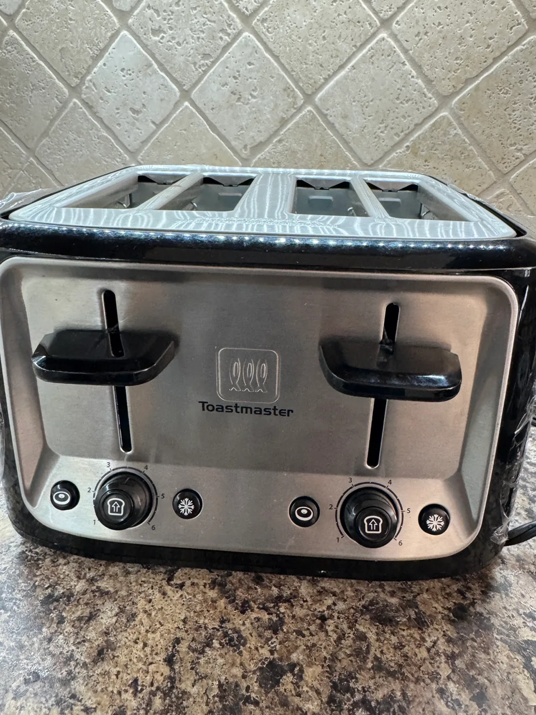 Toastmaster 4-Slice Toaster thumbnail