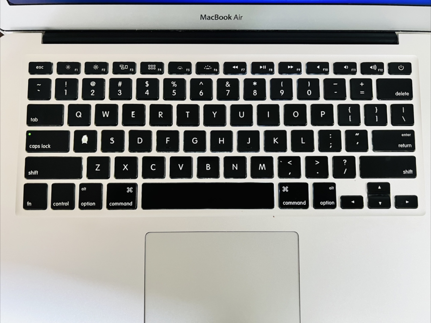 Apple Macbook Air (A1466) - photo 4
