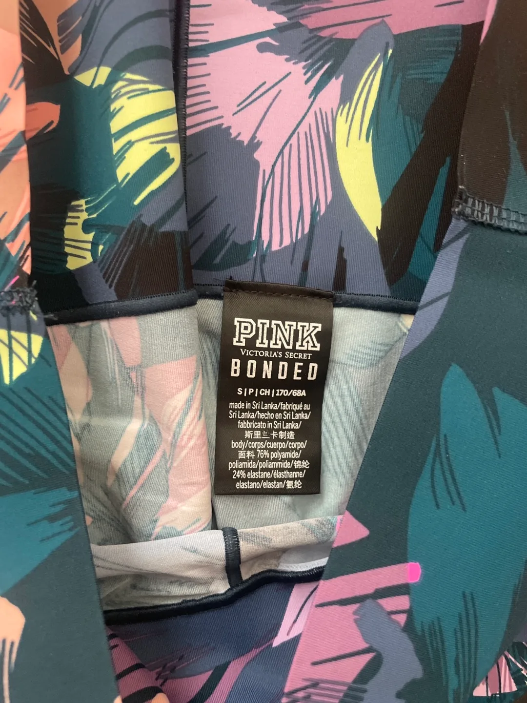 PINK VS Top & Leggings image indicator(4)