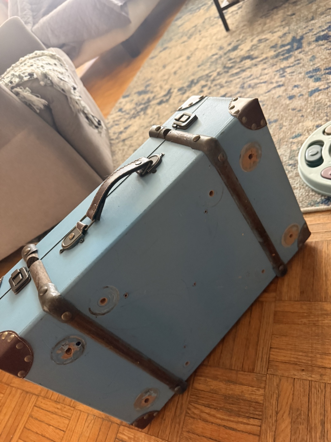 Vintage Blue Suitcase Decor - photo 4
