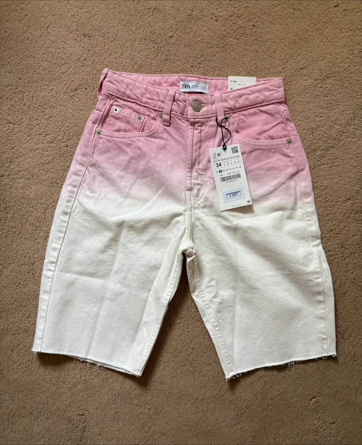 Zara Women’s Shorts Sz 2 NWT thumbnail
