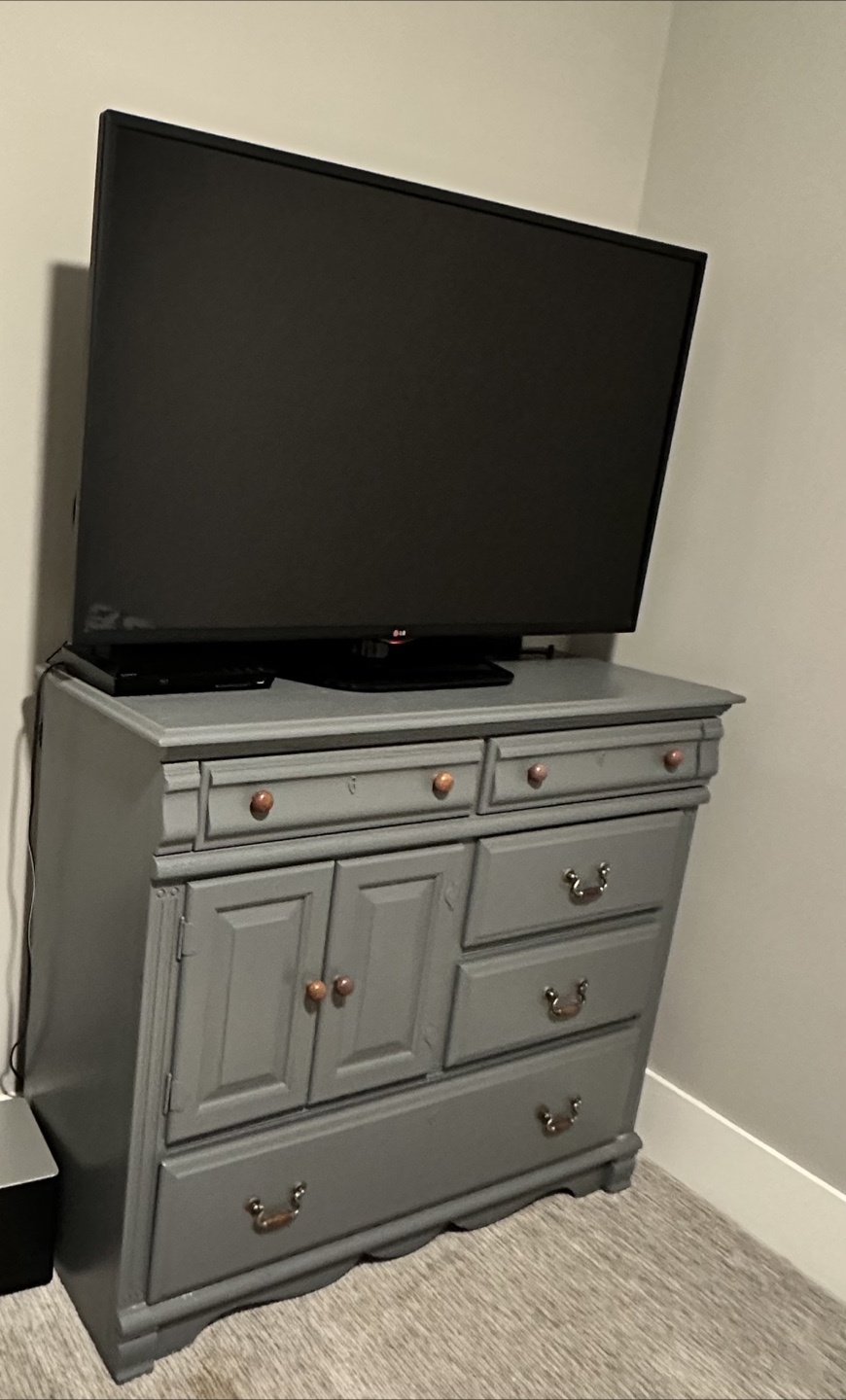 LG 55 Inch TV - 55LN5600 - photo 2
