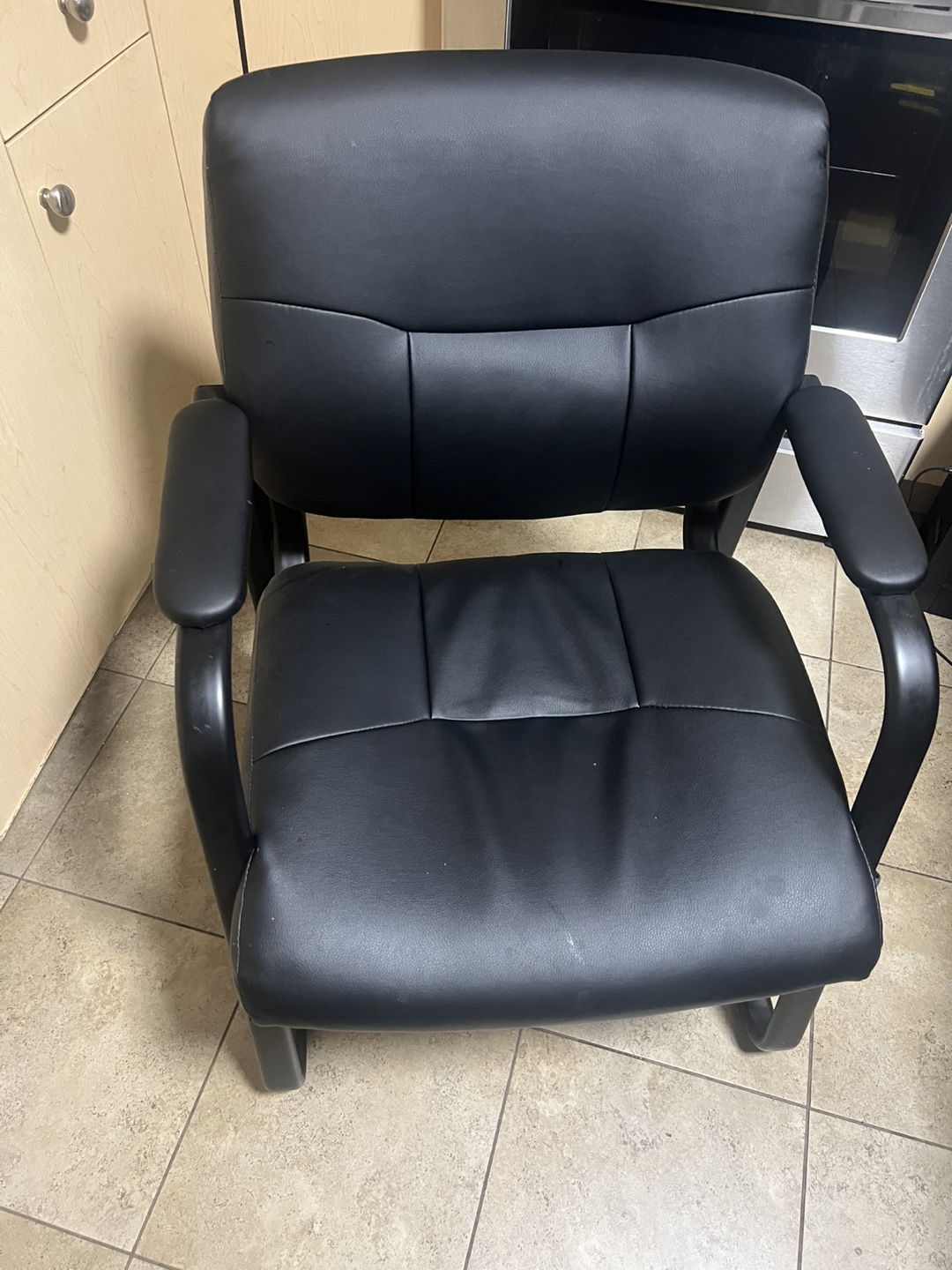 Black Office Chair - photo 2