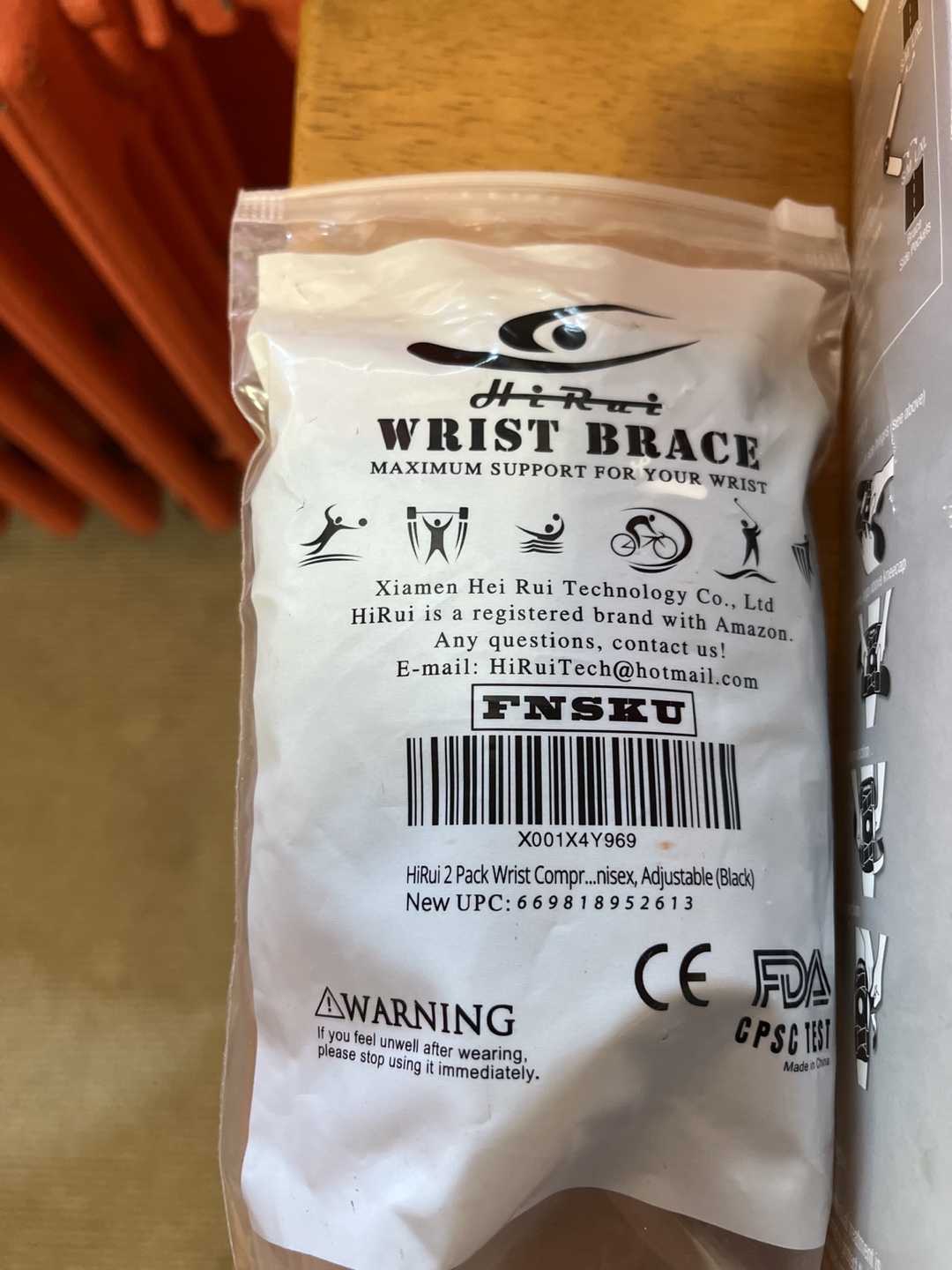 Mueller Knee Brace & HiRui Wrist Brace - New - photo 2
