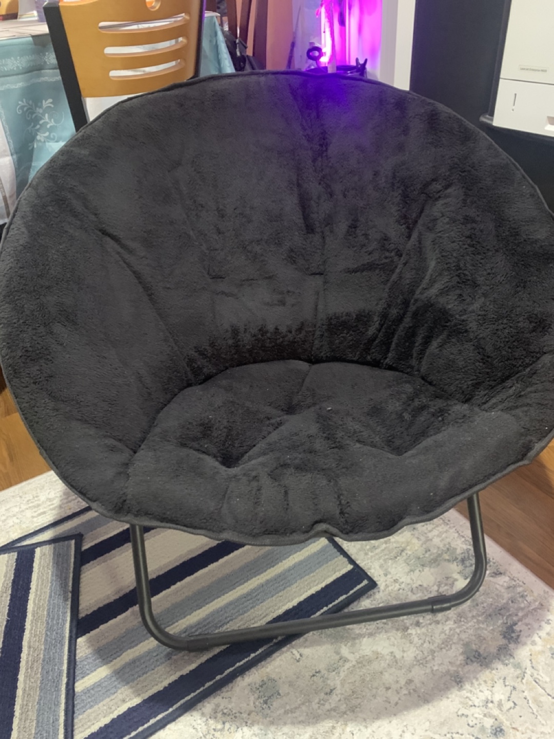 Black Saucer Chair