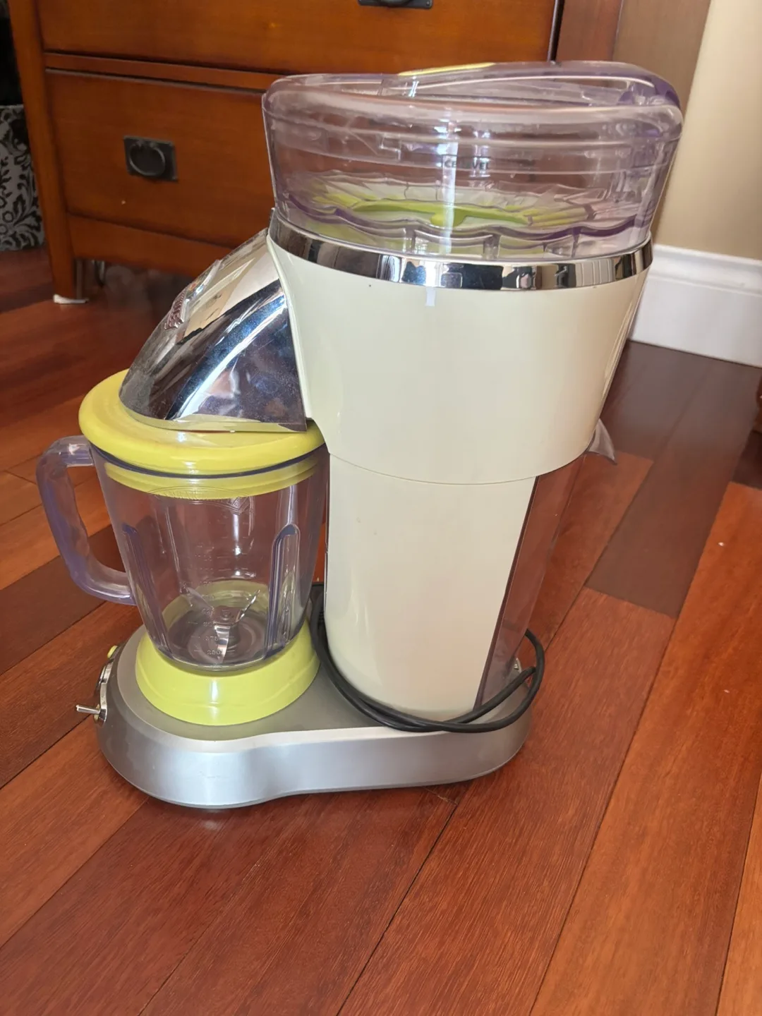 Margaritaville Frozen Concoction Maker image indicator(3)