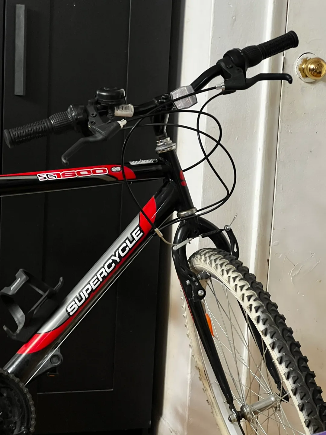 Supercycle SG1300 26" Mountain Bike image indicator(2)