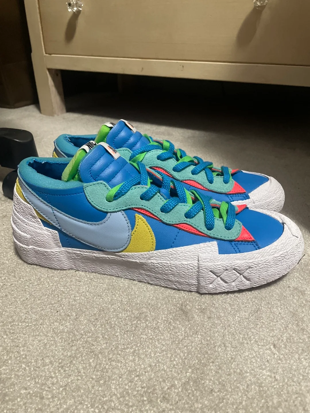 Kaws x Sacai Nike Blazers low thumbnail