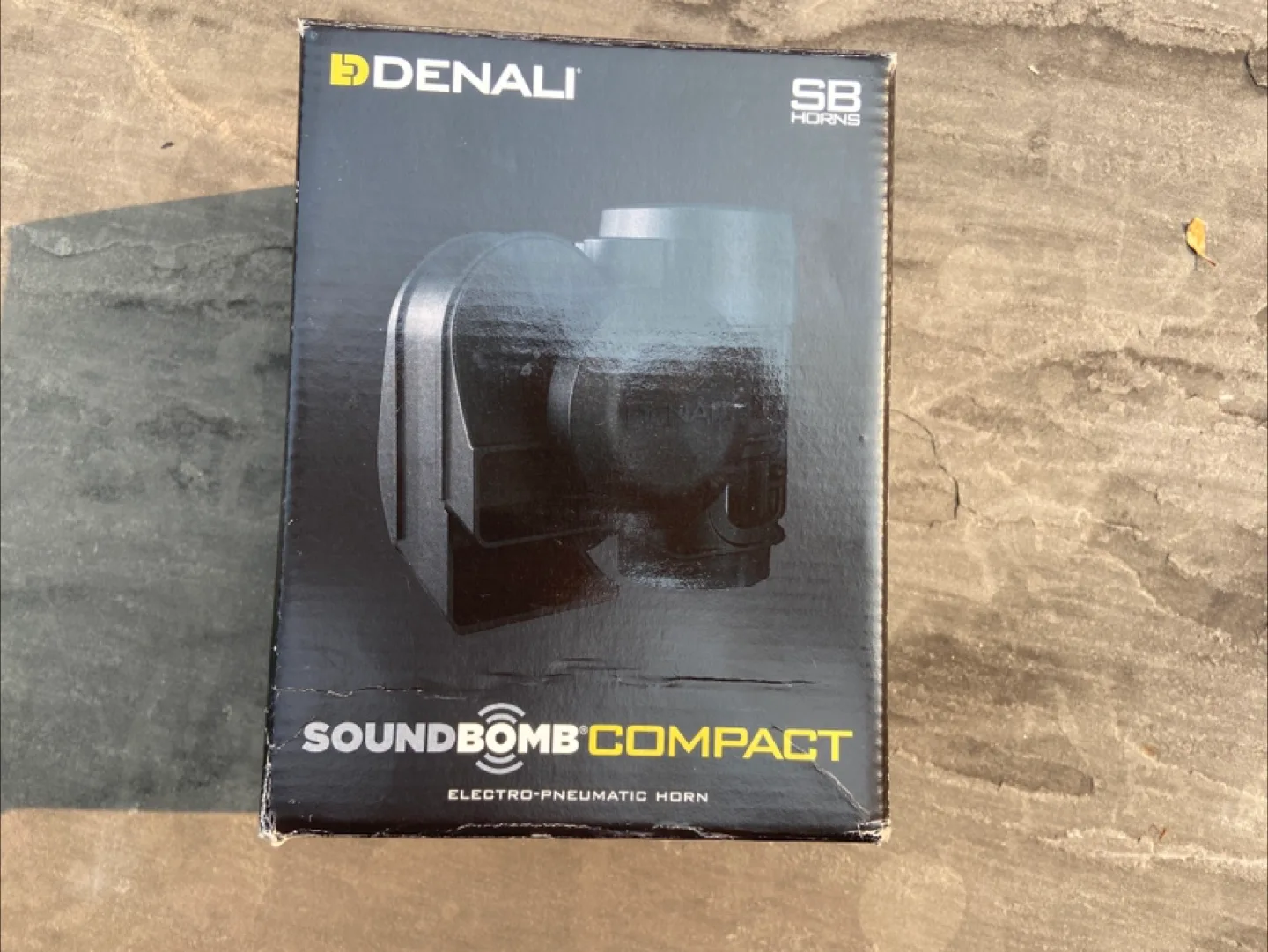 Motorcycle horn Denali SoundBomb image indicator(5)