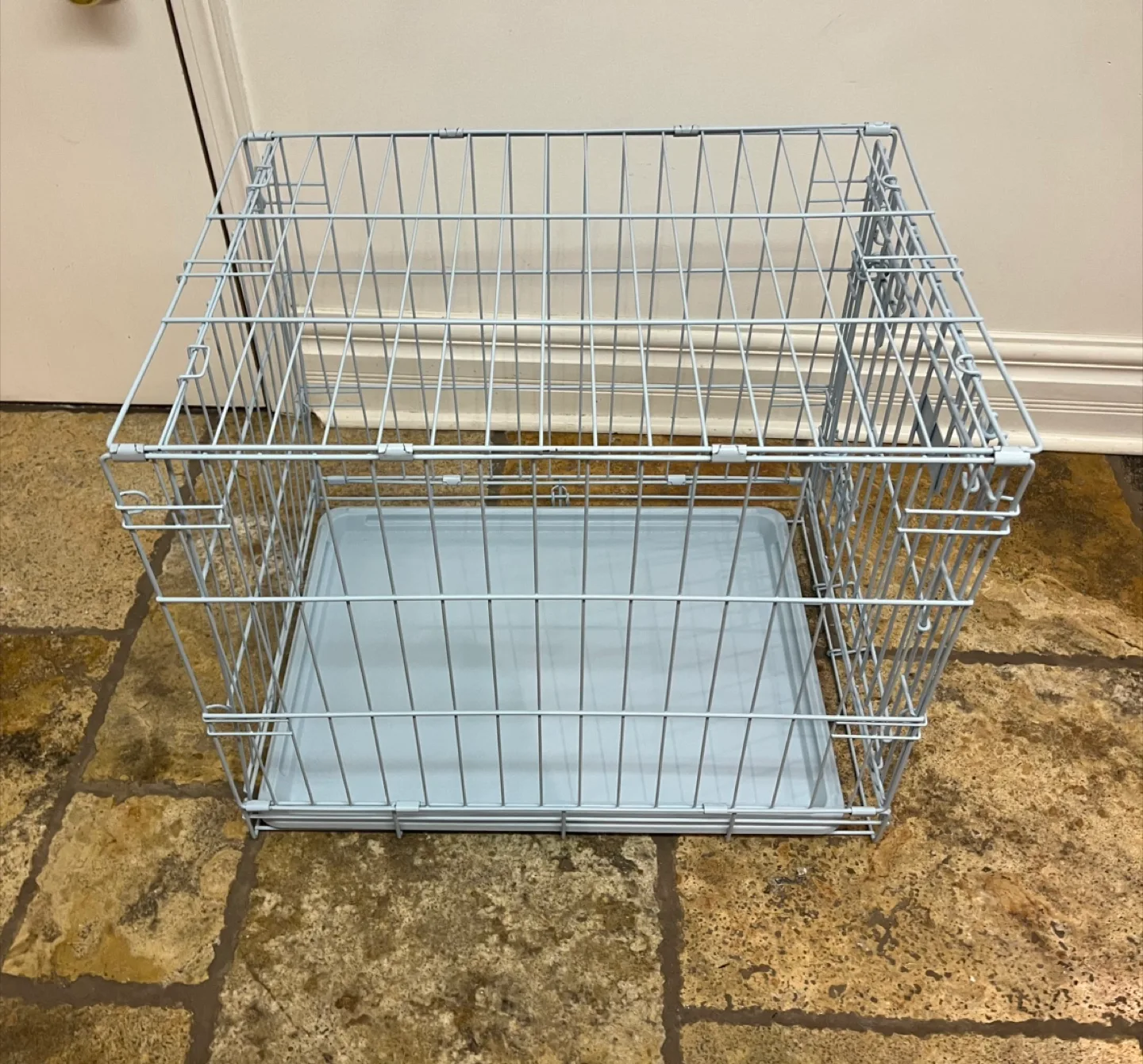 Small Blue Metal Folding Dog Crate with mat & blankets thumbnail