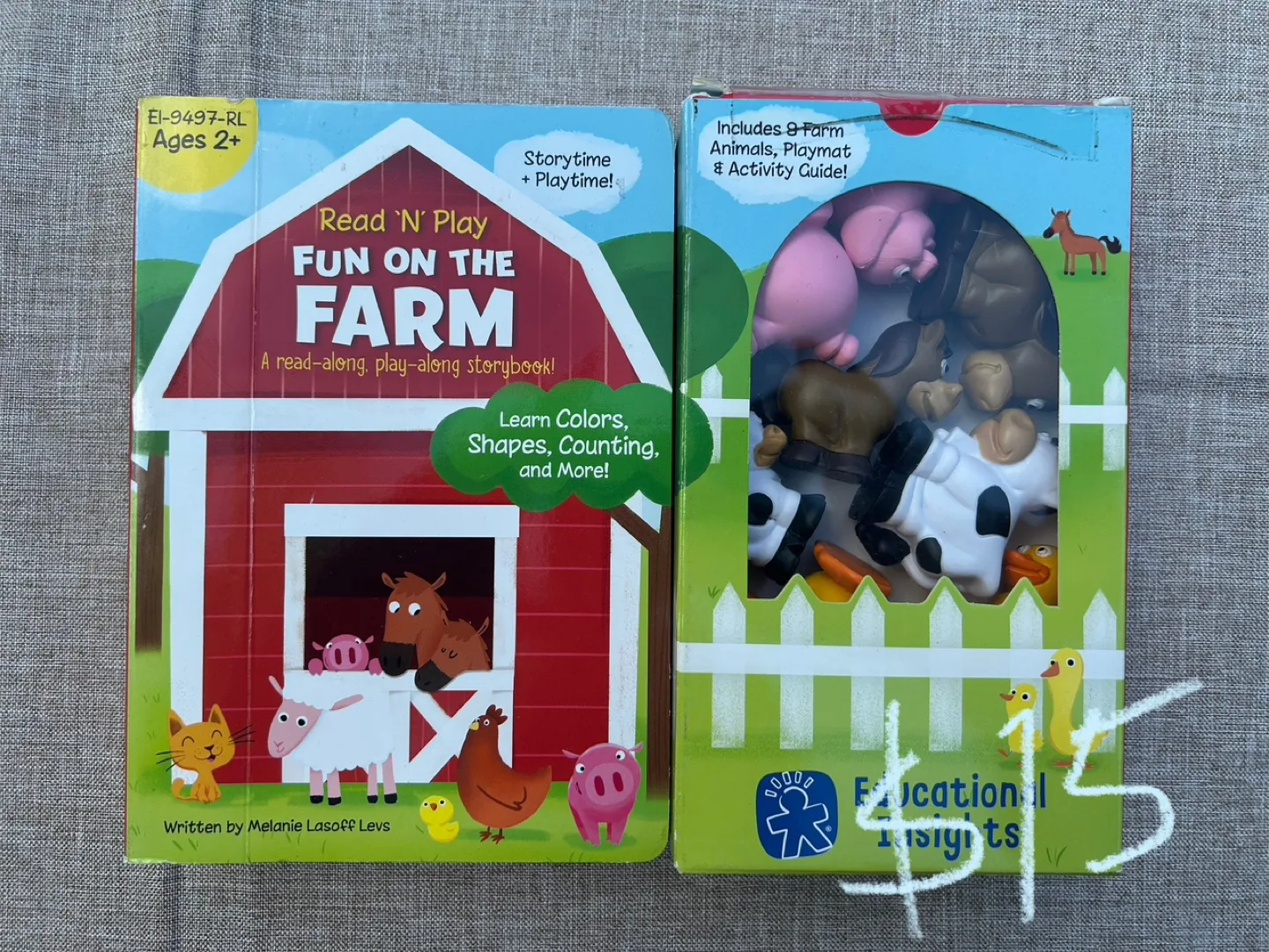 Read 'N Play Fun on the Farm Book & Animals thumbnail