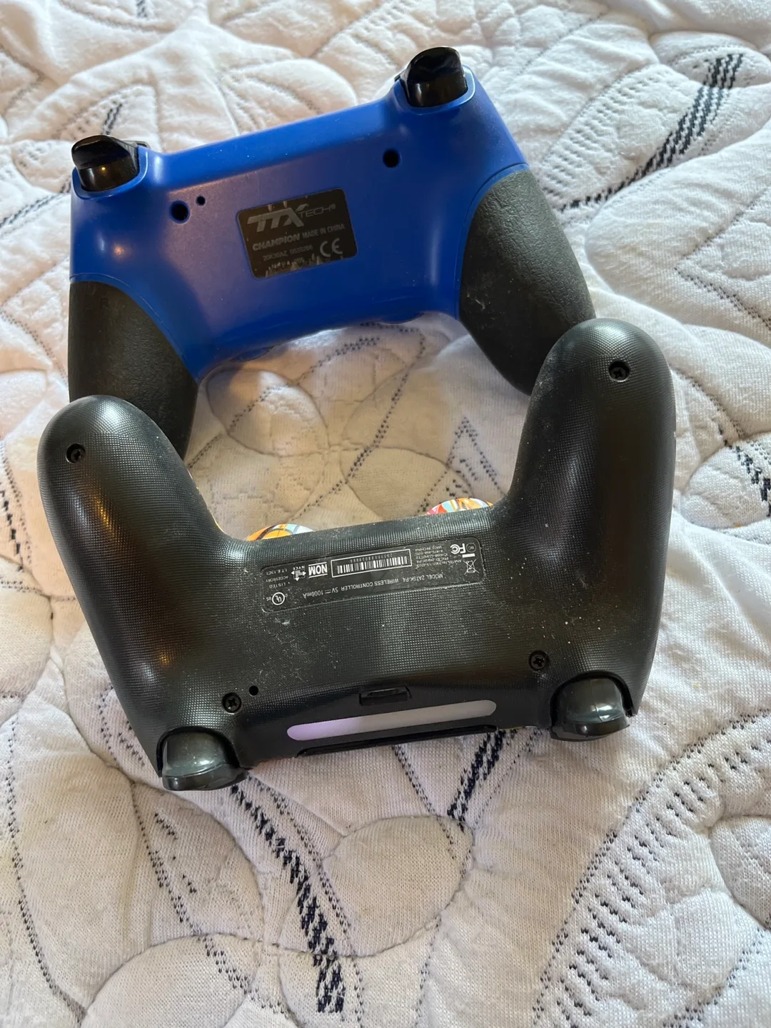 TTX Tech & Champion PS4 Controllers image indicator(2)