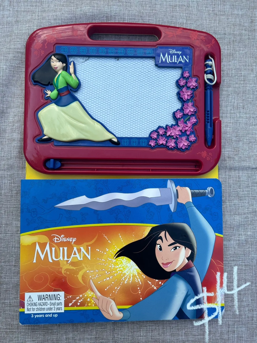 PJ Masks Magnetic Drawing Board image indicator(5)