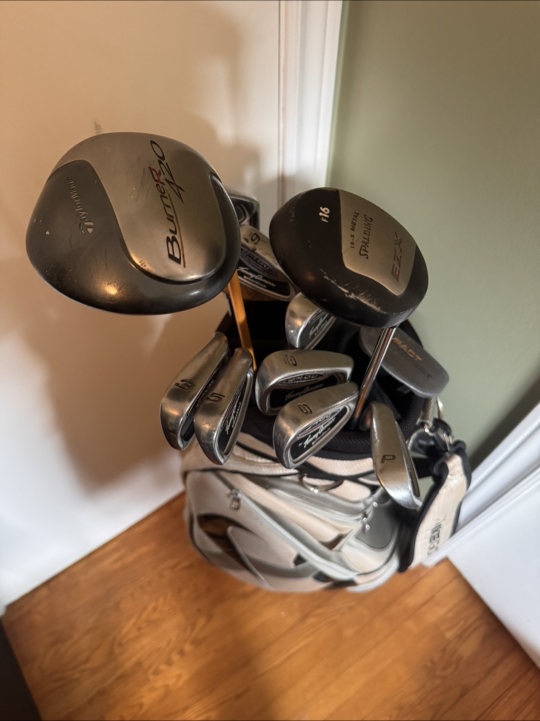 full set of golf clubs + nike bag - photo 3