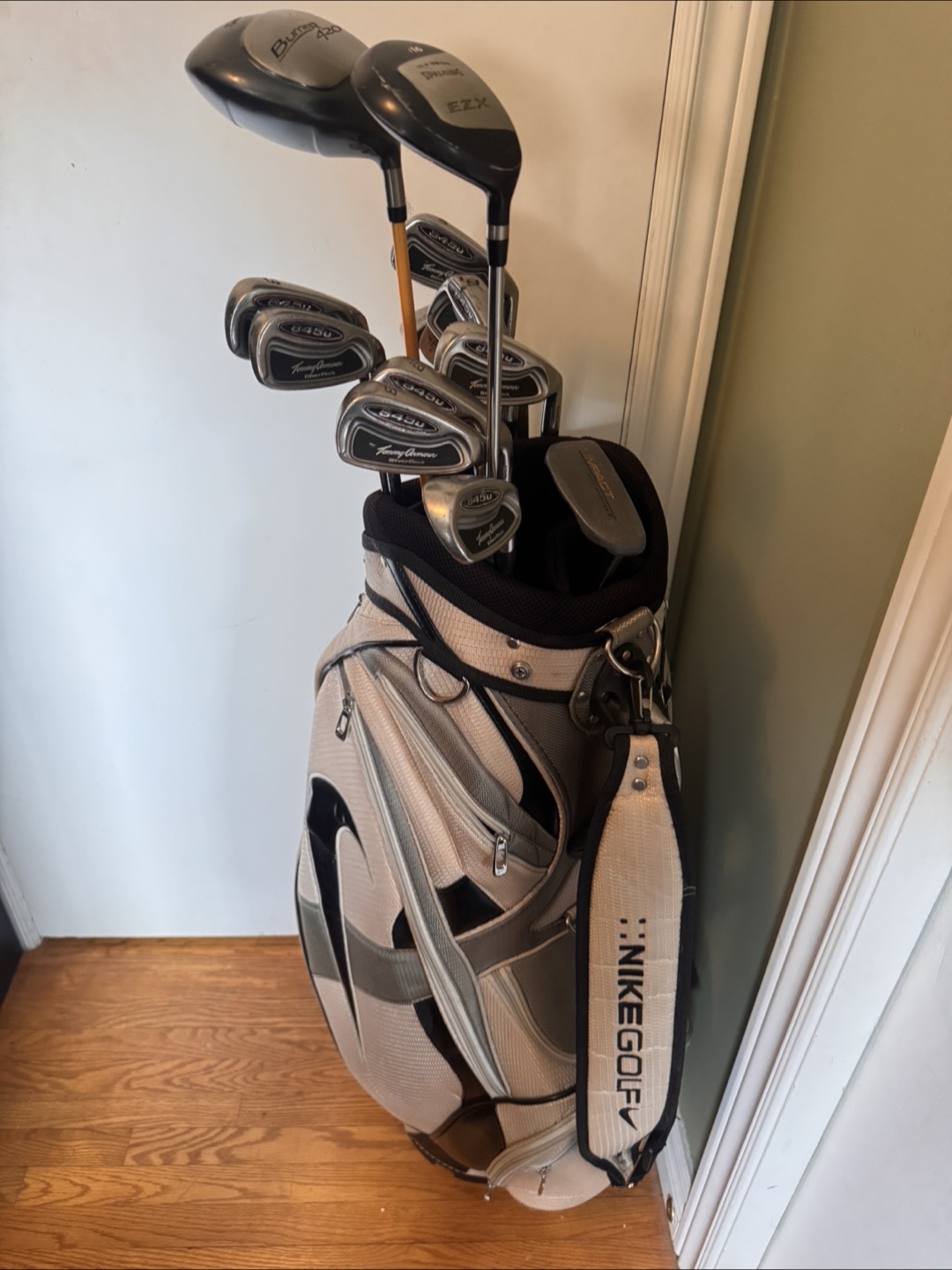 full set of golf clubs + nike bag - photo 2