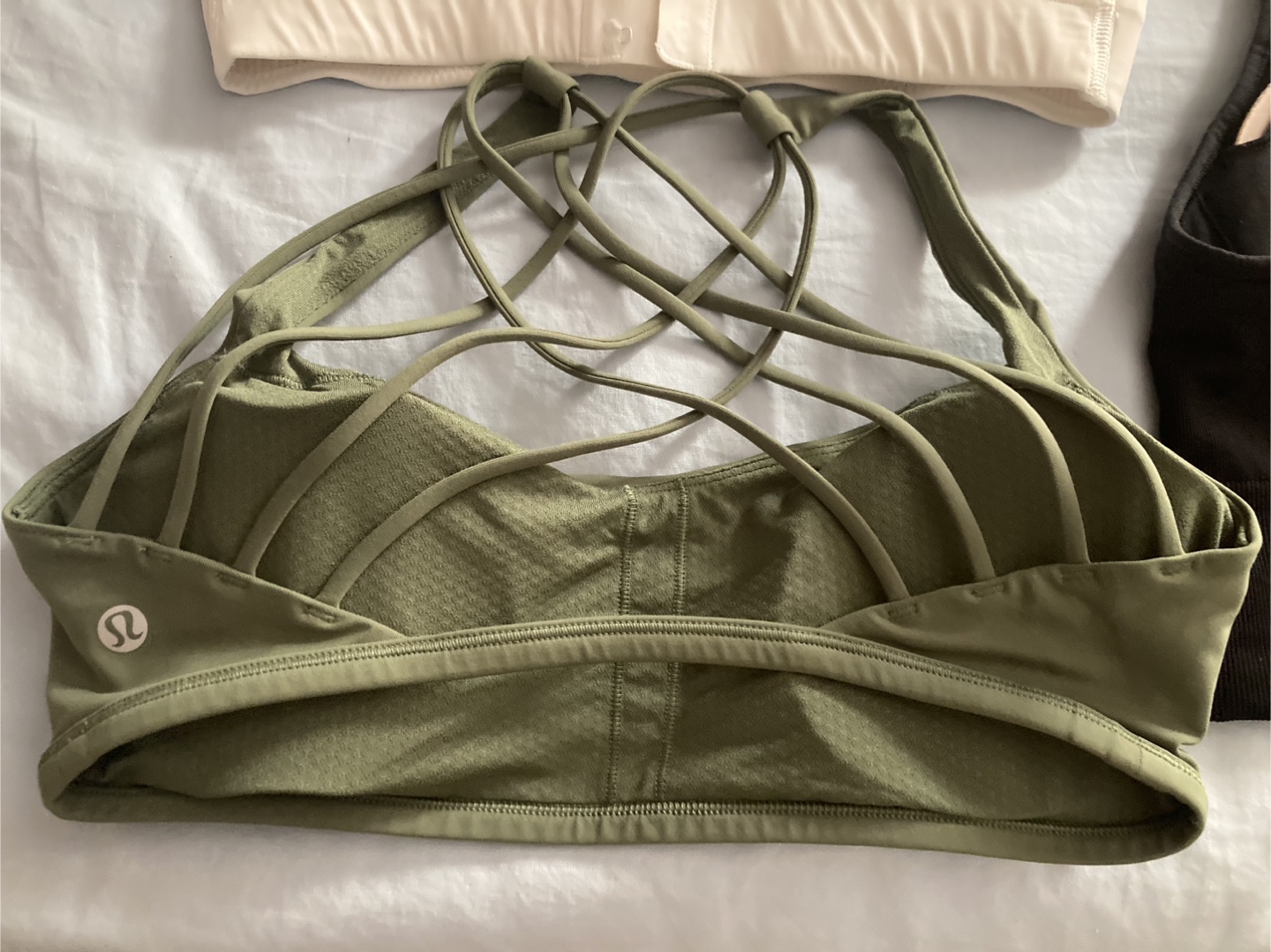 Five lululemon sports bra . Size S - photo 3